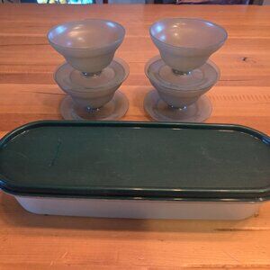 Tupperware 3.5 Cup Modular Mate & 4 Dessert Parfait Cups Vintage